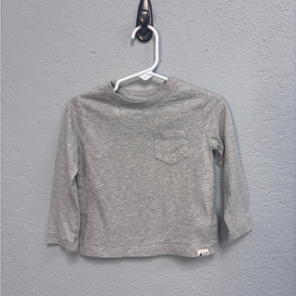 Set of Two GAP Kids Long Sleeve Playtime Favorites Shirts in Gray and Navy, GUC - Picture 8 of 9